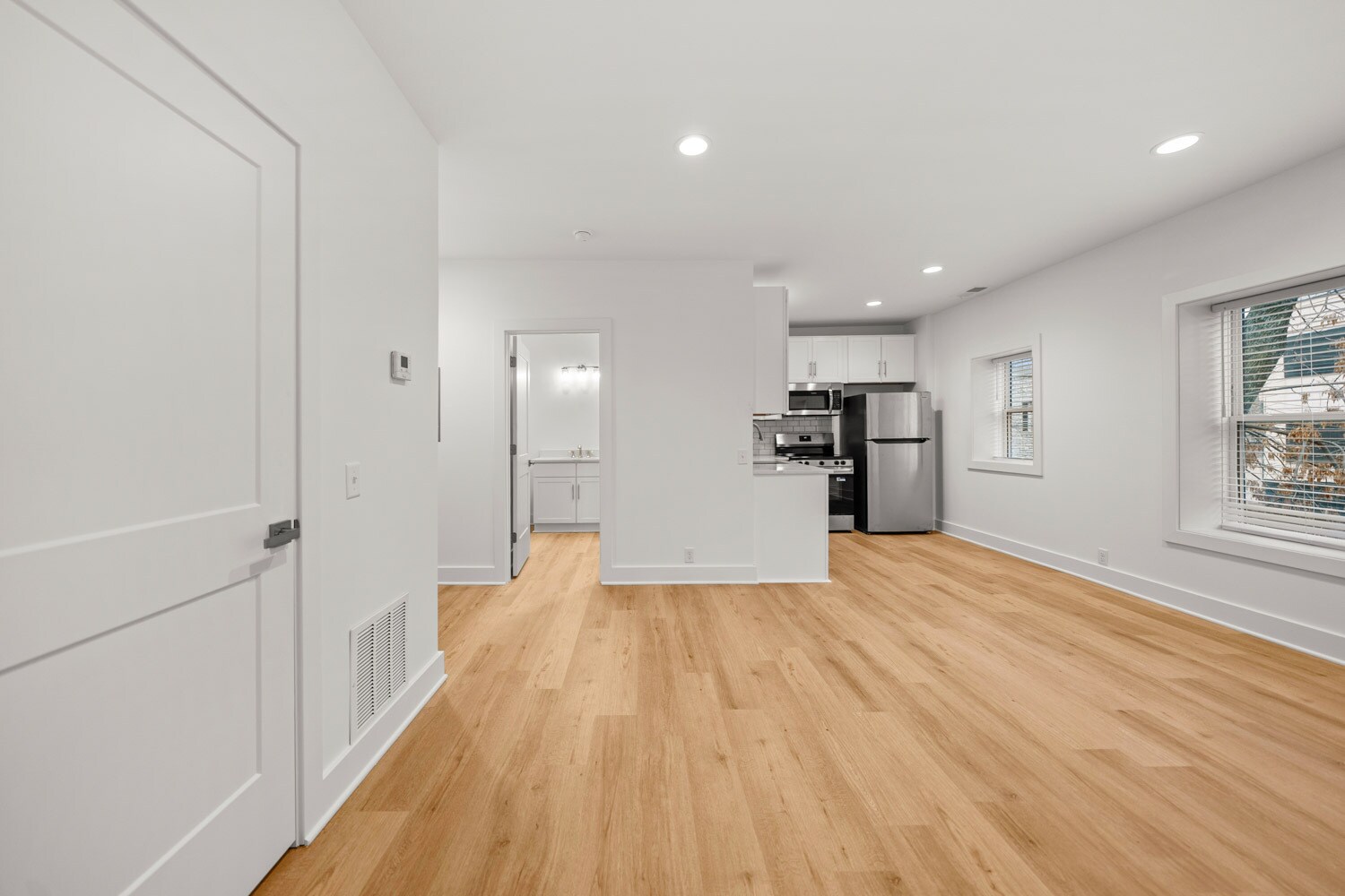 Building Photo - 4245 Troost Ave