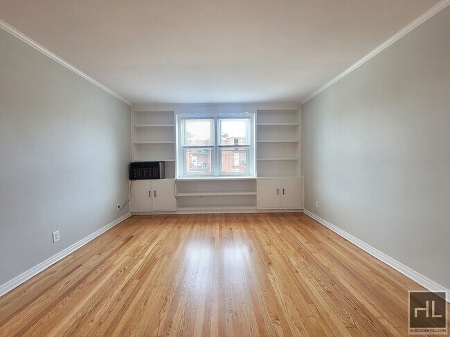 Building Photo - Newly Renovated Home BOOTH MEMORIAL AVE