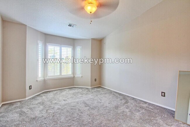 Building Photo - 20669 NW Painted Mountain Dr