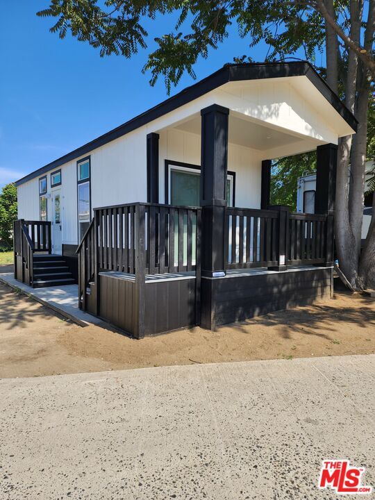 Building Photo - 17650 Grand Ave