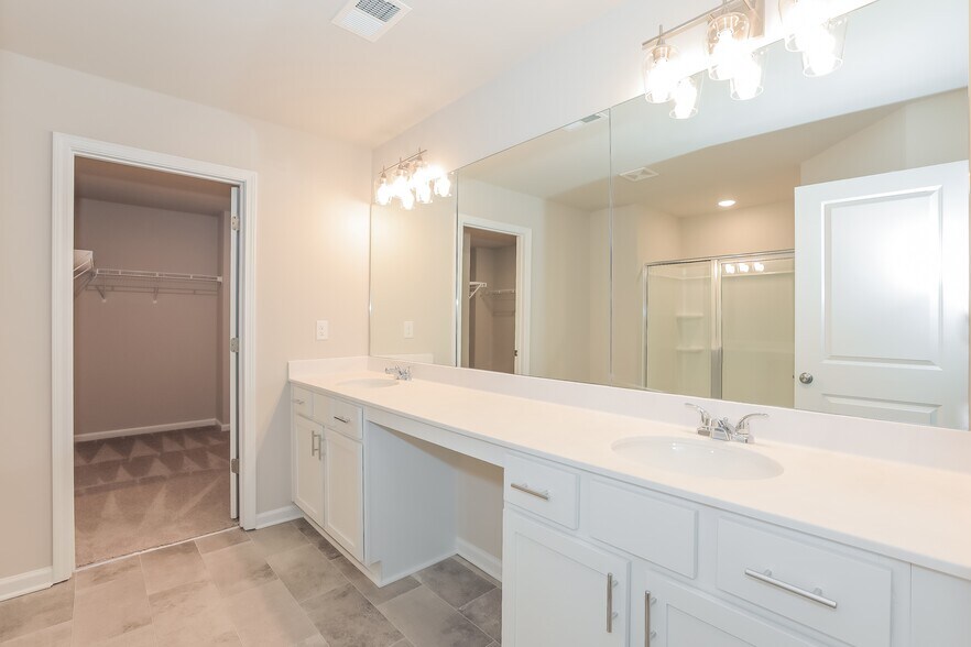 Building Photo - 3249 Lilac Crk Trl