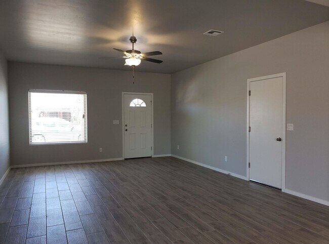 Building Photo - 3956 Santa Sophia Rd