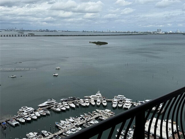 Building Photo - 555 NE 15th St