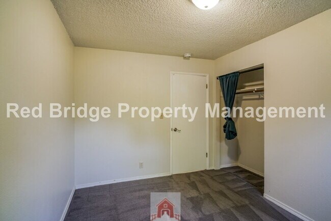 Building Photo - 4480 SW 165th Ave
