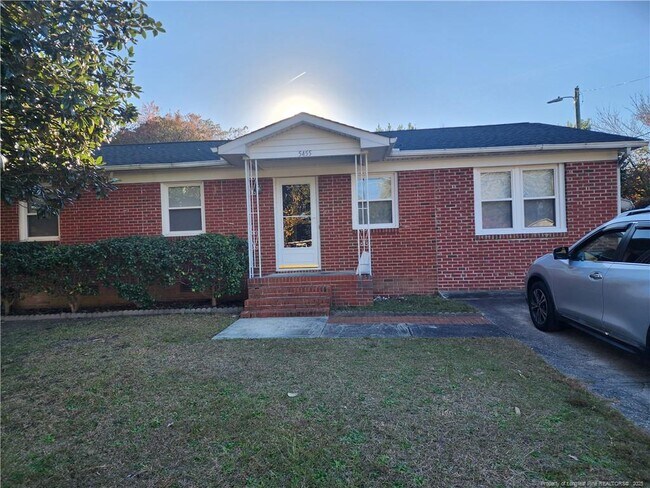 Building Photo - 5455 Dodge Ct