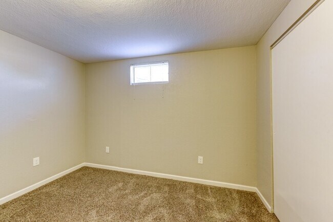 Building Photo - 3873-3883 West 89th Way