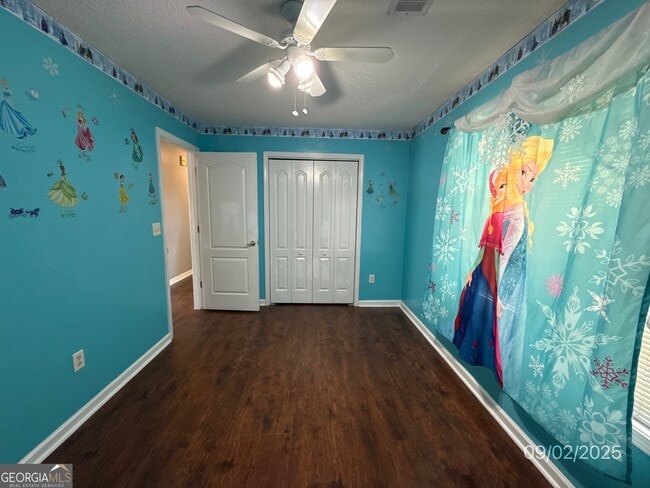 Building Photo - 1145 Chateau Terrace