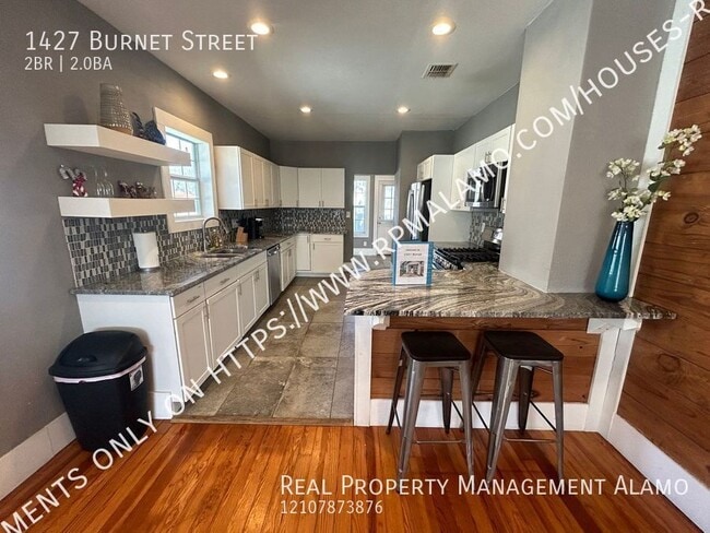 Building Photo - 1427 Burnet St