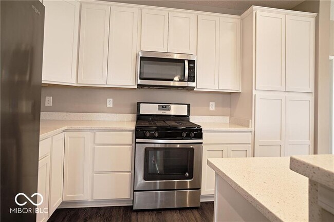 Building Photo - 8709 Rowling Way