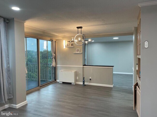 Building Photo - 1001 City Ave