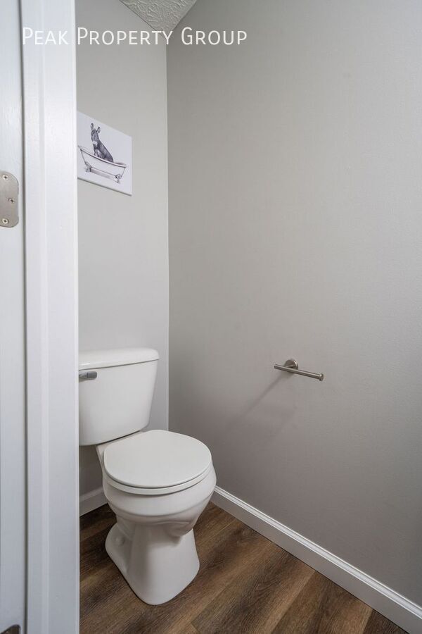 Building Photo - 3190 Griggsview Ct