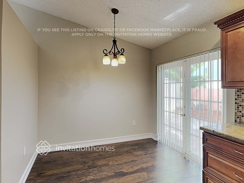 Building Photo - 13528 NW 5th Ct