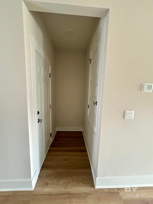 Building Photo - 8708 Sea Star Cir