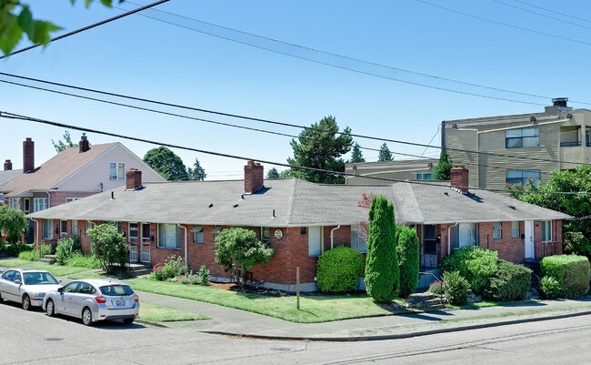 Building Photo - Samantha Sue Apartments