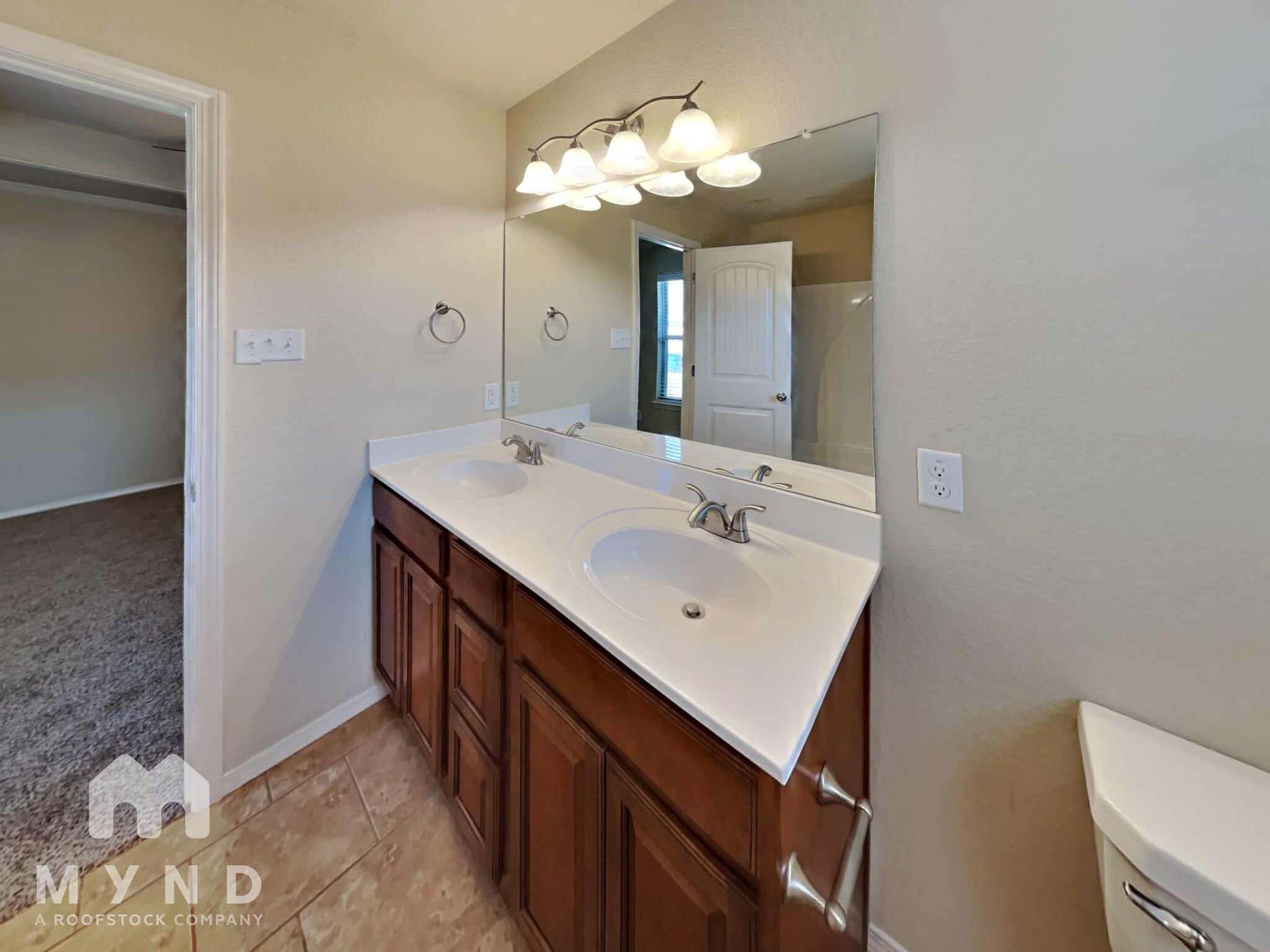 Building Photo - 21 Bristol Dr