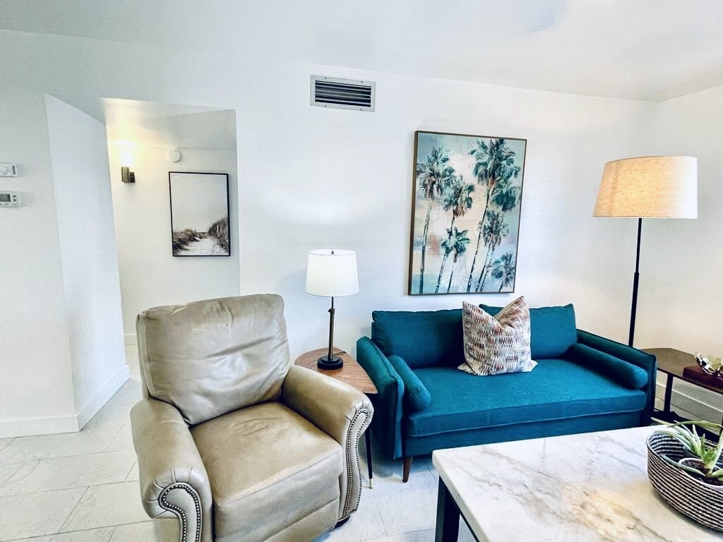 LIVING ROOM - 4158 Tamiami Trl