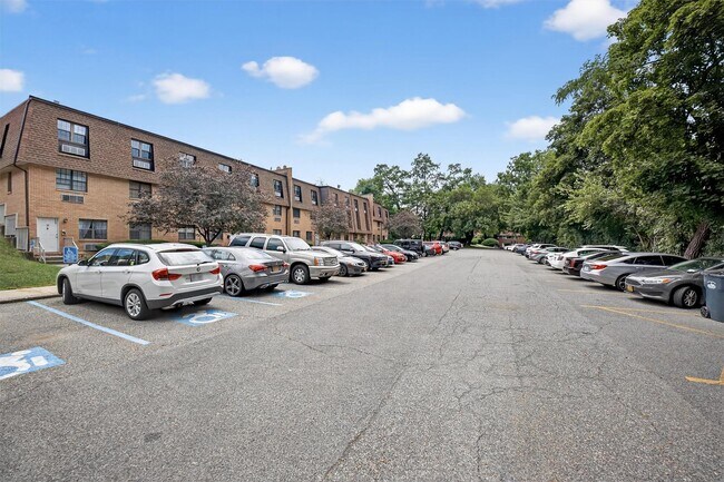 Building Photo - 424 Carpenter Ave