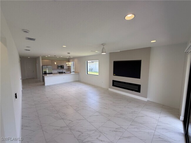 Building Photo - 5109 Panella Ave