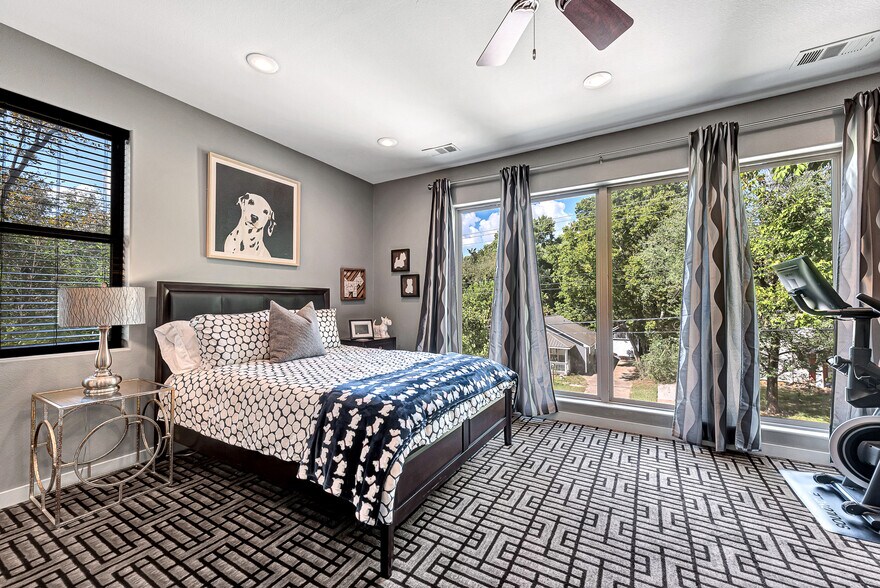 Building Photo - 21 E Martin Luther King Jr Blvd