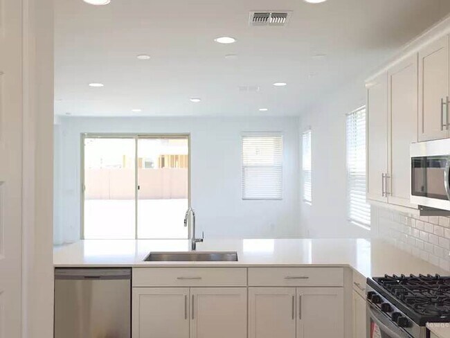 Building Photo - House for Rent in Phoenix