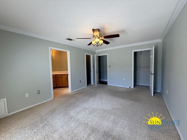 Building Photo - 4504 Boca Dr