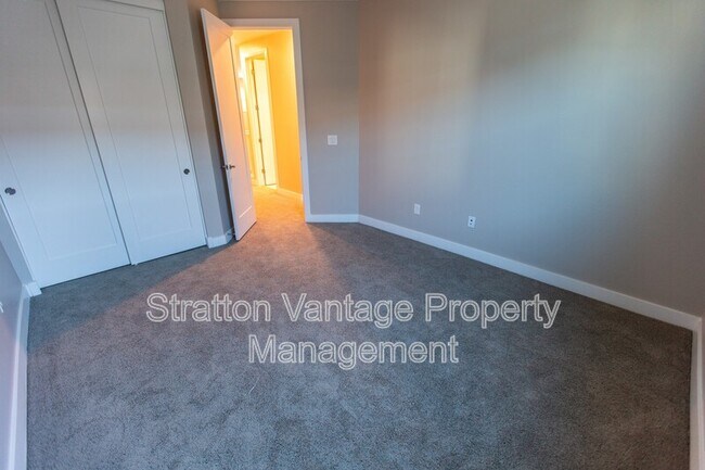 Building Photo - 3855 S McQueen Rd