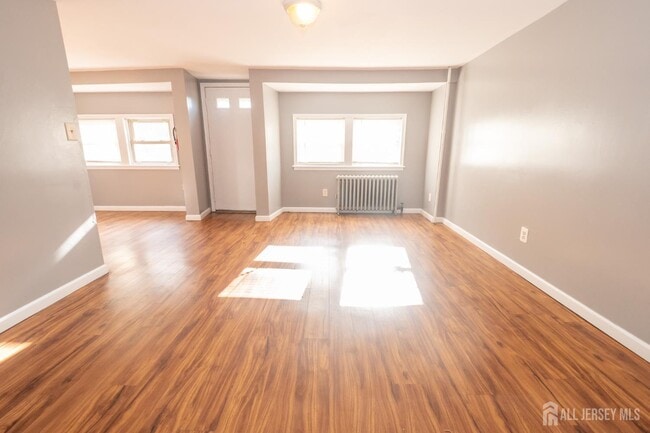 Building Photo - 217 MacArthur Ave