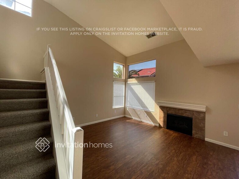 Building Photo - 1802 Gardenia Ct
