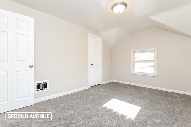 Building Photo - 928 Kennedy Dr