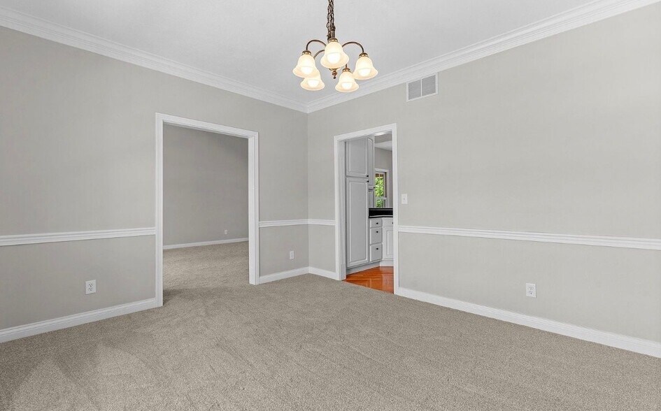 Building Photo - 3000 Clayton Ave