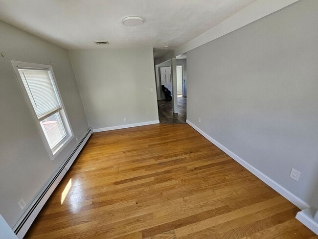 Building Photo - Beautiful two-story, four-bedroom unit!