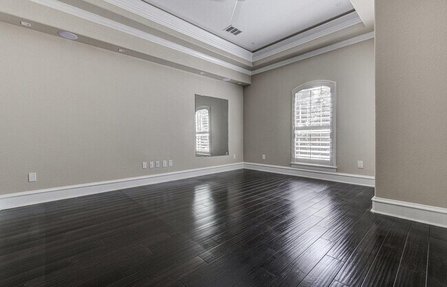 Building Photo - 1917 Lakecliff Hills Ln