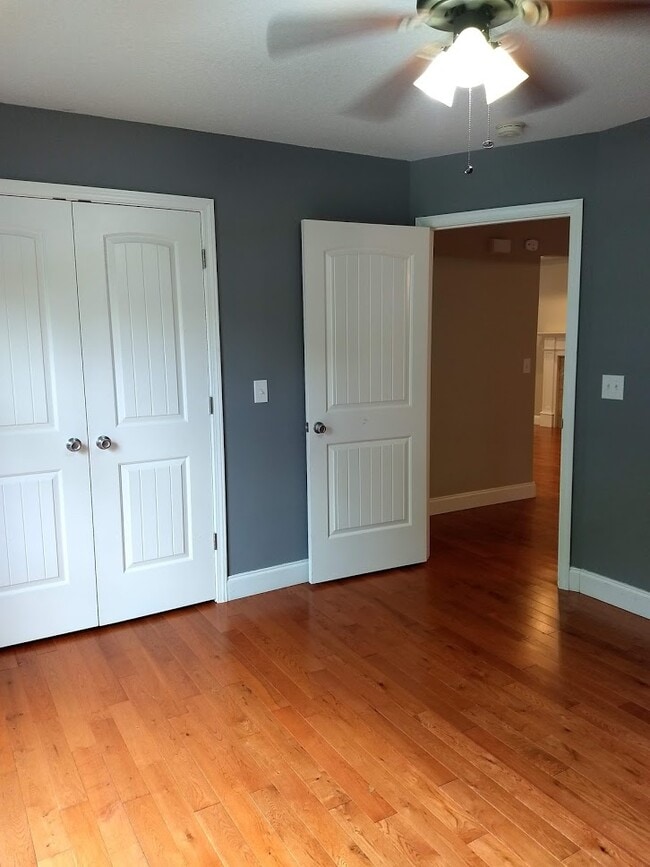 Building Photo - 6345 Osage Rd