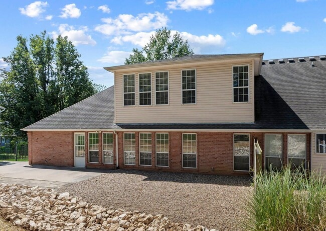 Building Photo - 1226/1228 Brookshire Rd