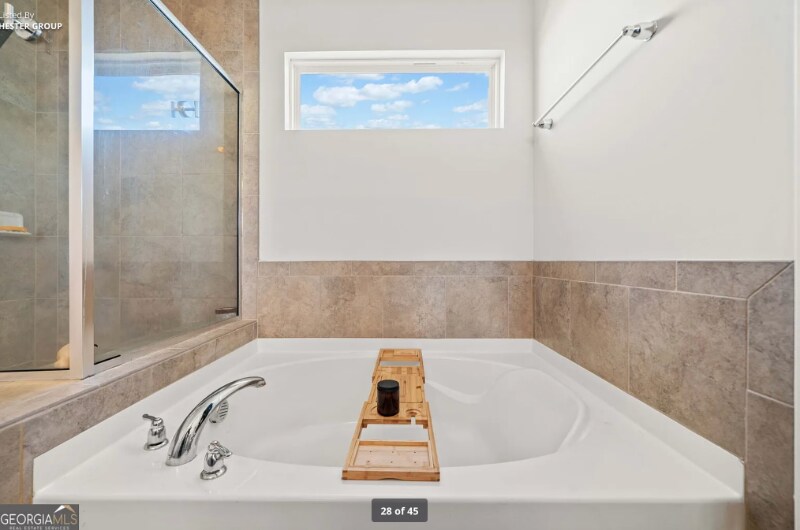 Building Photo - 828 Royal Red Ct