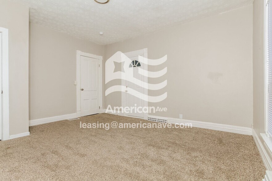 Building Photo - 833 Jefferson St