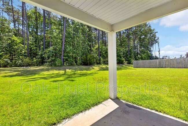 Building Photo - 216 Sarcoxie Rd