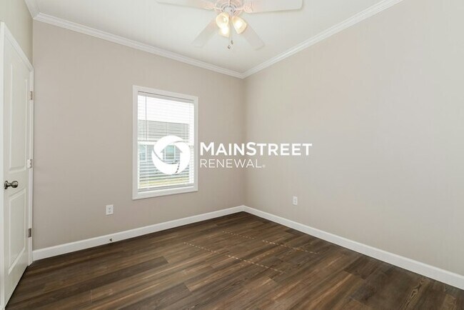 Building Photo - 4 Bedroom Pet-Friendly Home in Lehigh Acres, FL with Main Street Renewal