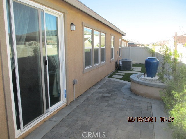 Building Photo - 34578 Running Canyon Dr