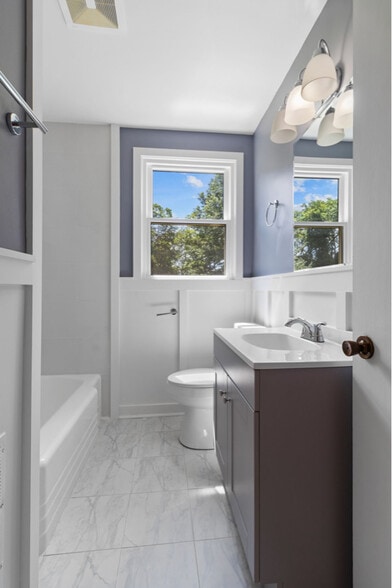 Building Photo - 1407 Leaf Ave