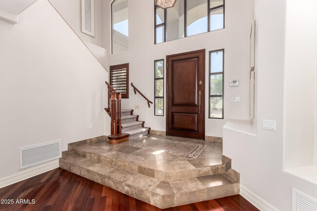 Building Photo - 8614 N 17th Pl