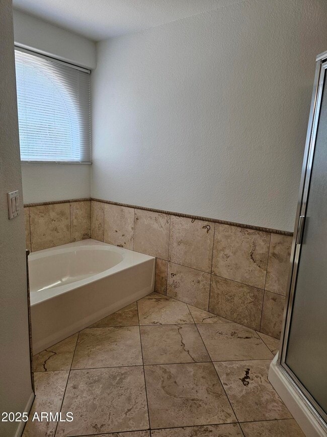 Building Photo - 1661 W Jupiter Way