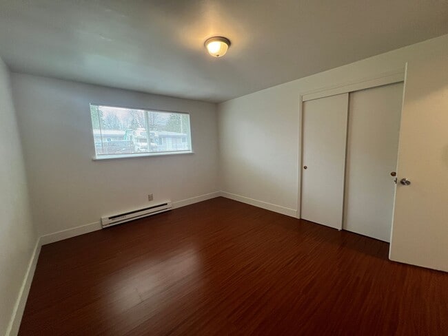 Building Photo - 3100 NE 16th St