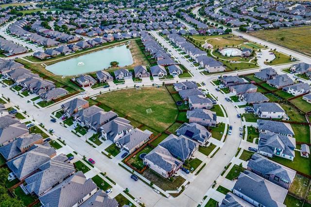 Building Photo - 8809 Conroe Dr