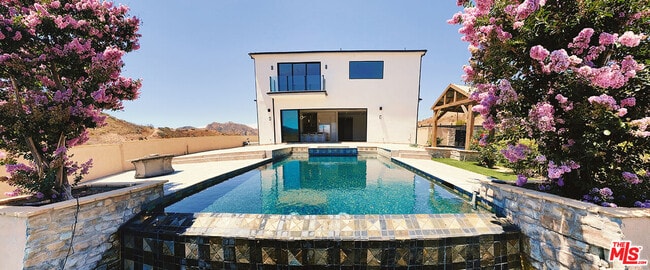 Building Photo - 1700 Cadenhorn Dr