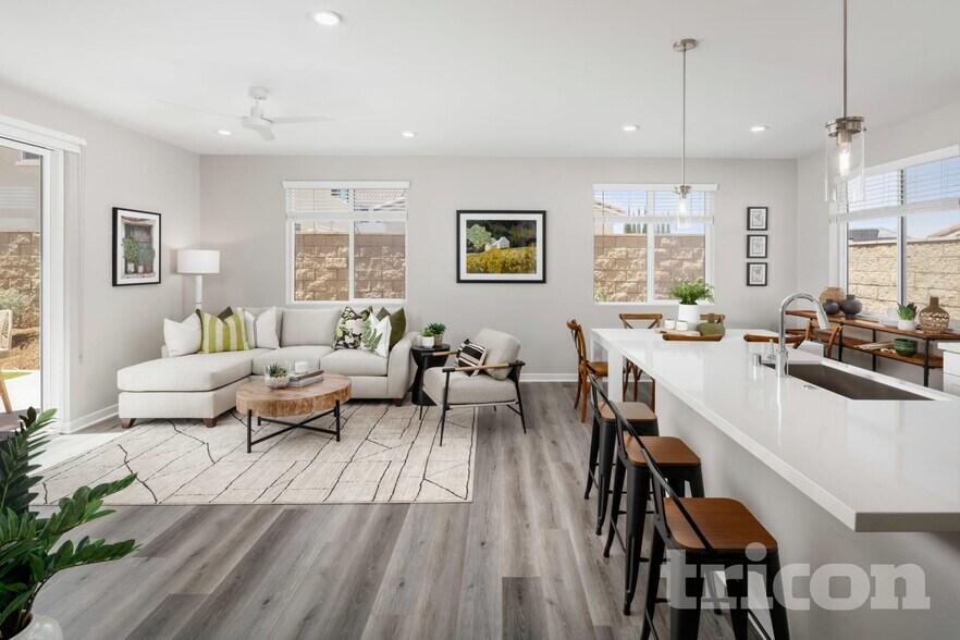 Building Photo - 611 Citron St