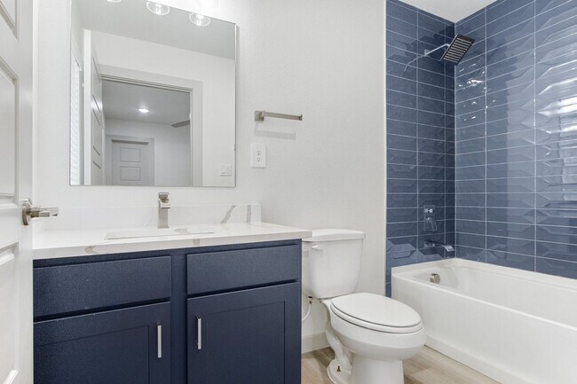 Building Photo - ** MOVE IN SUMMER 6/28/2028 **  4 Bedroom 4.5 Bathroom Very Short walk to TCU campus