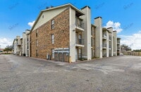Building Photo - 9520 Royal Ln