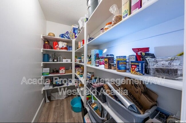 Building Photo - 3713 N 60 E