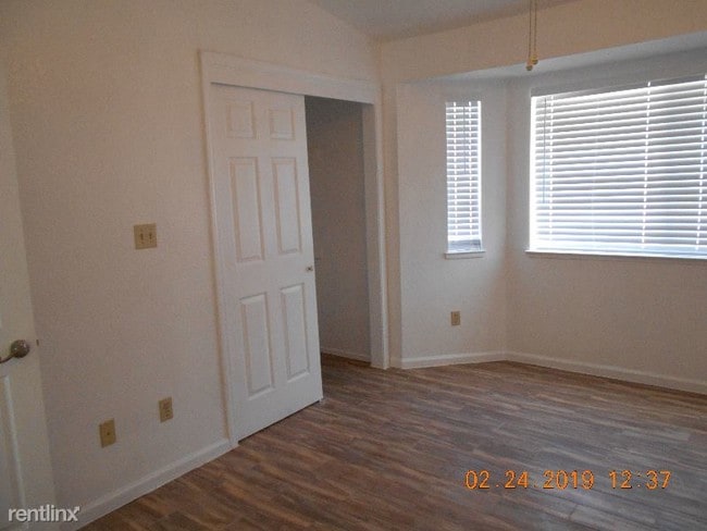 Building Photo - 4600 Beechwood St